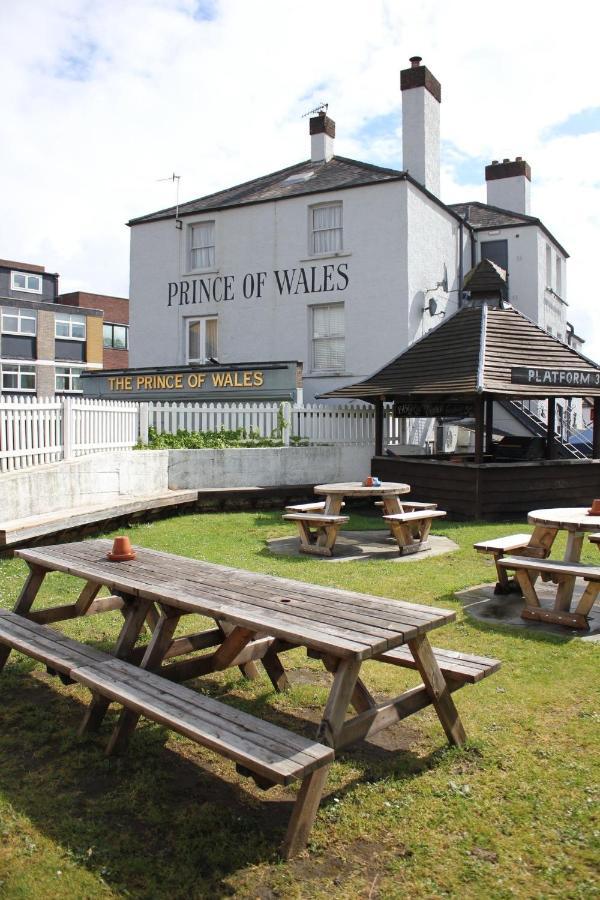 The Prince Of Wales Reigate Luaran gambar